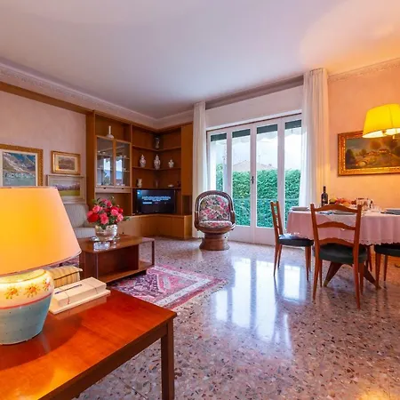 Sleeps 4 Wifi Διαμέρισμα Castelveccana